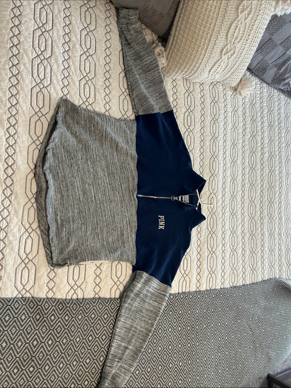 NWOT !PINK Victoria's Secret Navy and Gray Half-Zip V-Neck Sweater